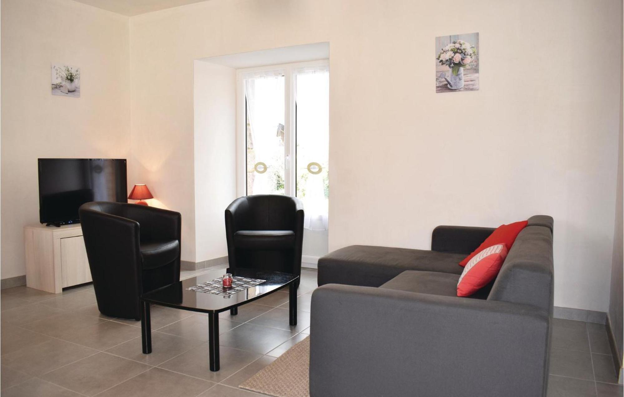 Gorgeous Home In Saint Alban With Kitchen Εξωτερικό φωτογραφία
